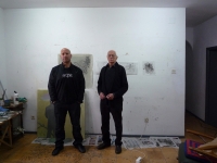 Gmez Losada y Serrano, en el estudio donde preparan Emsamble